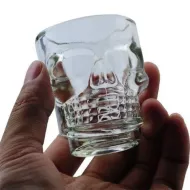 Súprava pohárikov s reliéfom lebky - 4 ks 